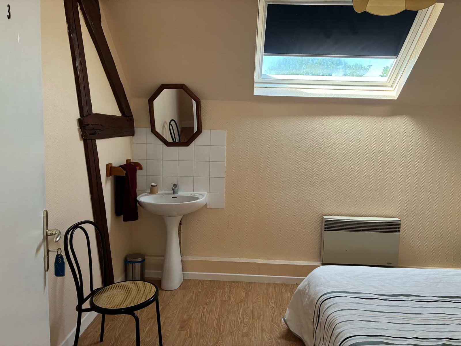 Chambre avec point d’eau au Clos de la Rotonde